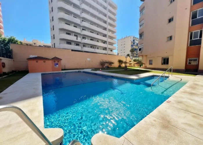 Nuevo Y Luminoso Estudio De Playa Con Piscina