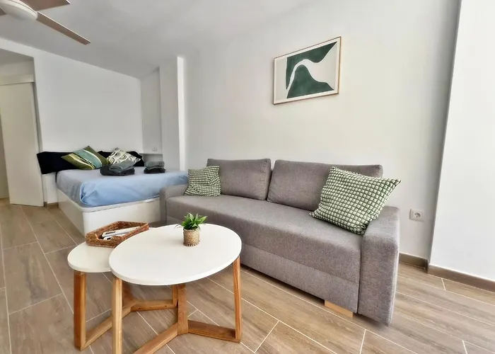 Nuevo Y Luminoso Estudio De Playa Con Piscina *