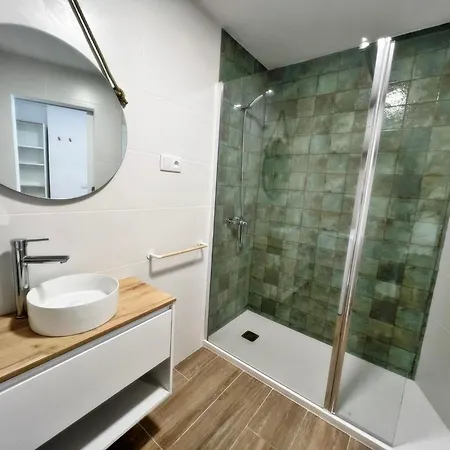 Nuevo Y Luminoso Estudio De Playa Con Piscina *