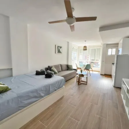 Apartamento Nuevo Y Luminoso Estudio De Playa Con Piscina Fuengirola