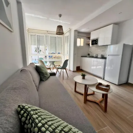 Nuevo Y Luminoso Estudio De Playa Con Piscina Apartamento