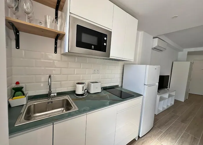 Nuevo Y Luminoso Estudio De Playa Con Piscina * Fuengirola