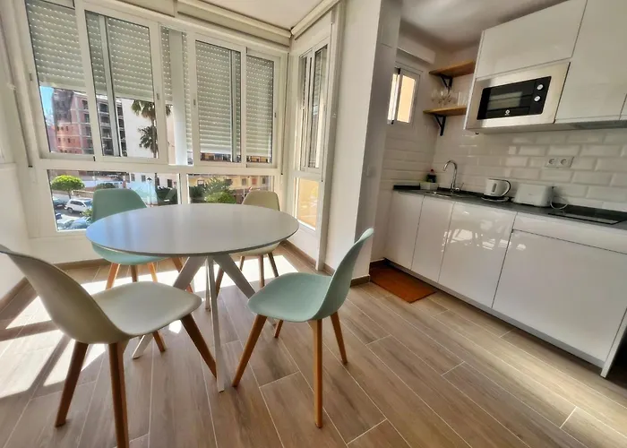 Nuevo Y Luminoso Estudio De Playa Con Piscina