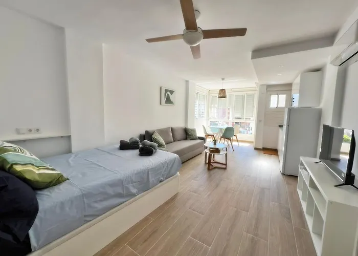 Appartement Nuevo Y Luminoso Estudio De Playa Con Piscina Fuengirola